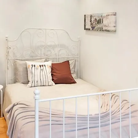 Apartment Charming In Front Of Castle Sao Jorge By Innkeeper *